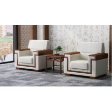 木制两座沙发及茶几